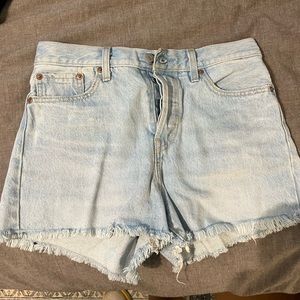 Levi wedgie short